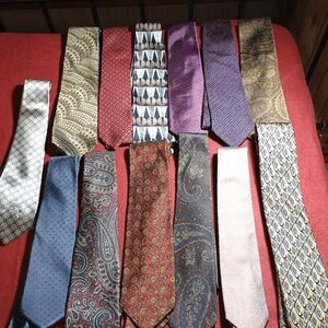 Bundle Of 13 Men's Ties Robert Talbott (3) Brooks Brothers (2) Hickey Freeman
